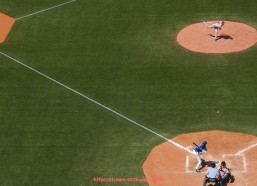 857直播看球平台-篮球比赛中“对方节奏带动下失误率上升”是否为心理素质体现